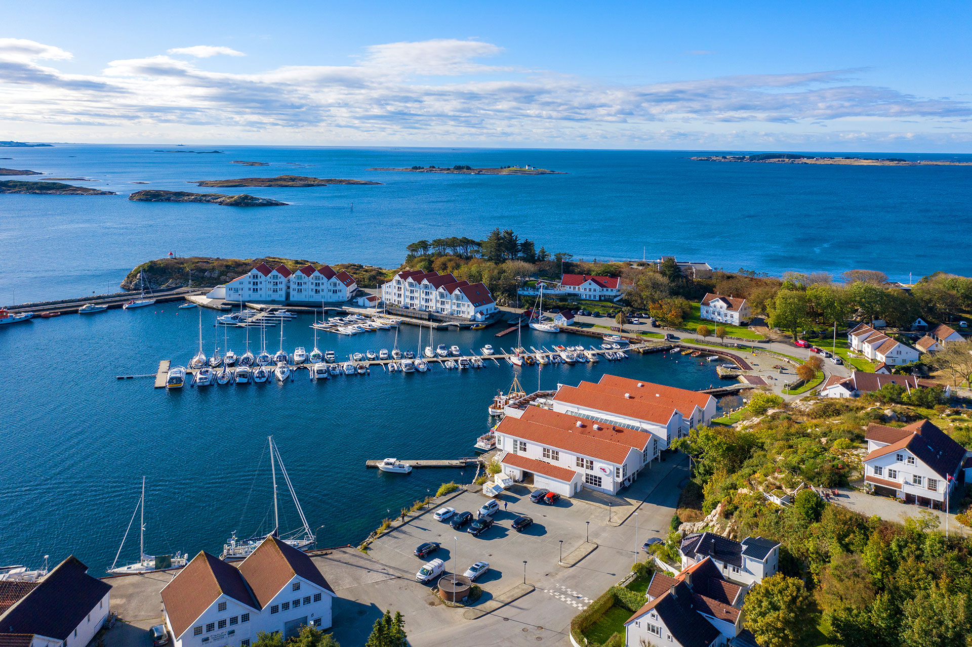 hummeren-hotell-drone